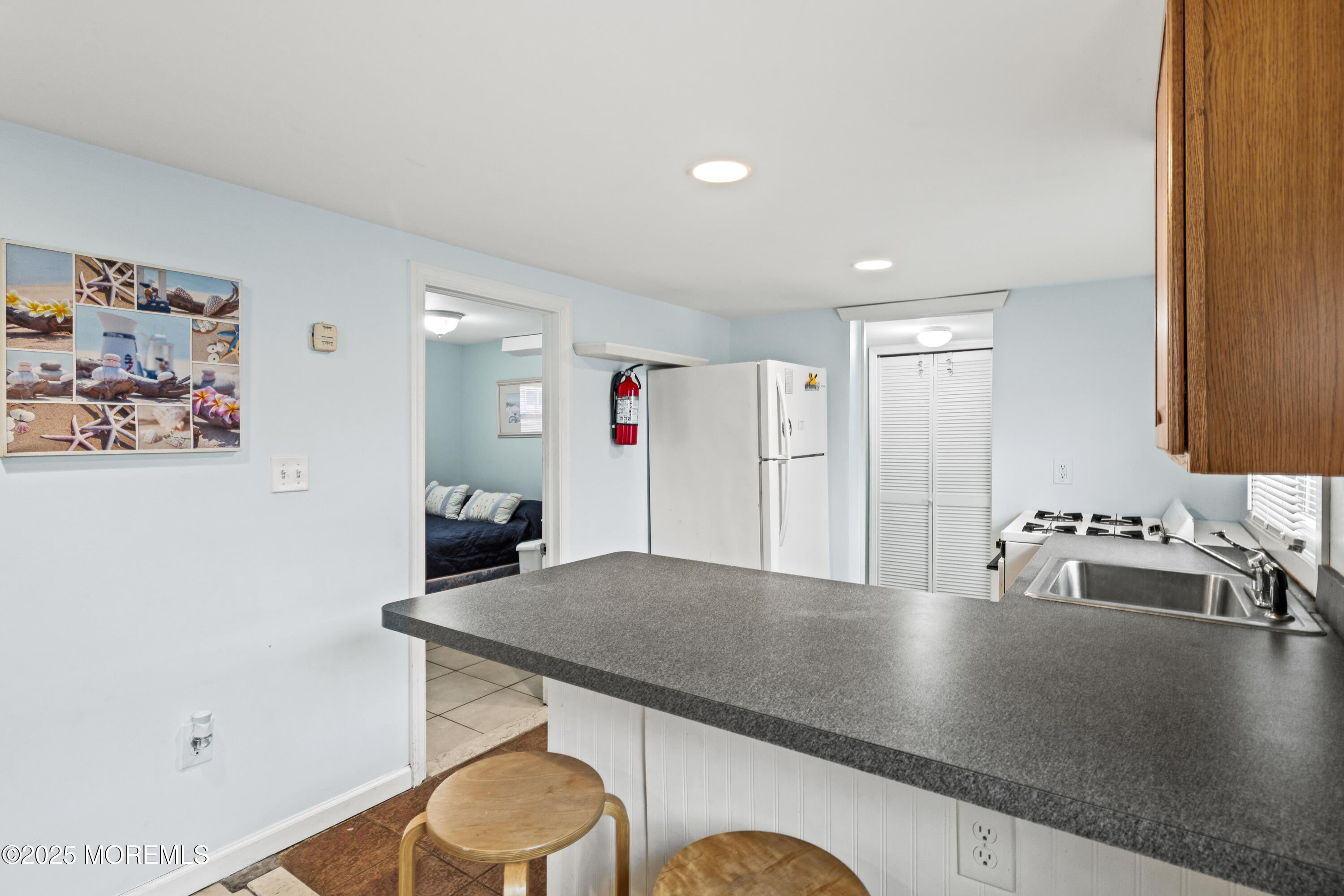 53 Carteret Avenue