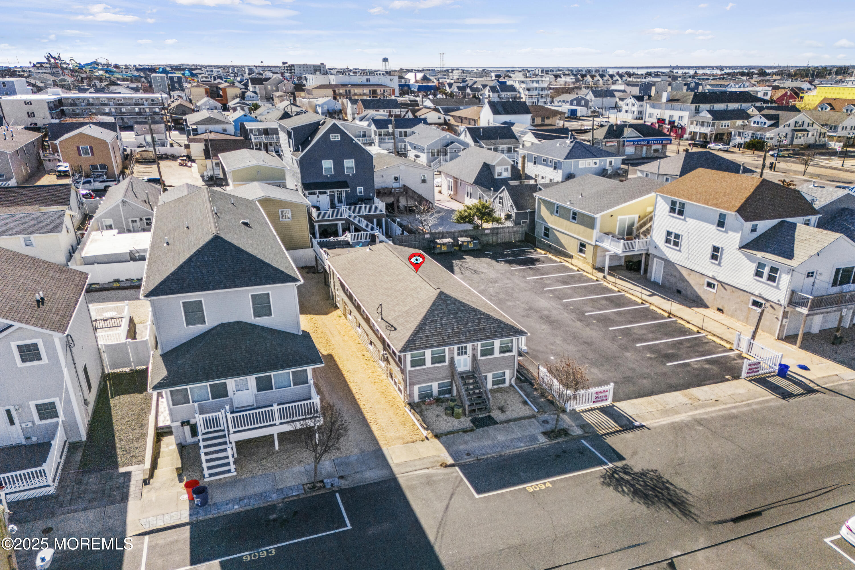 53 Carteret Avenue