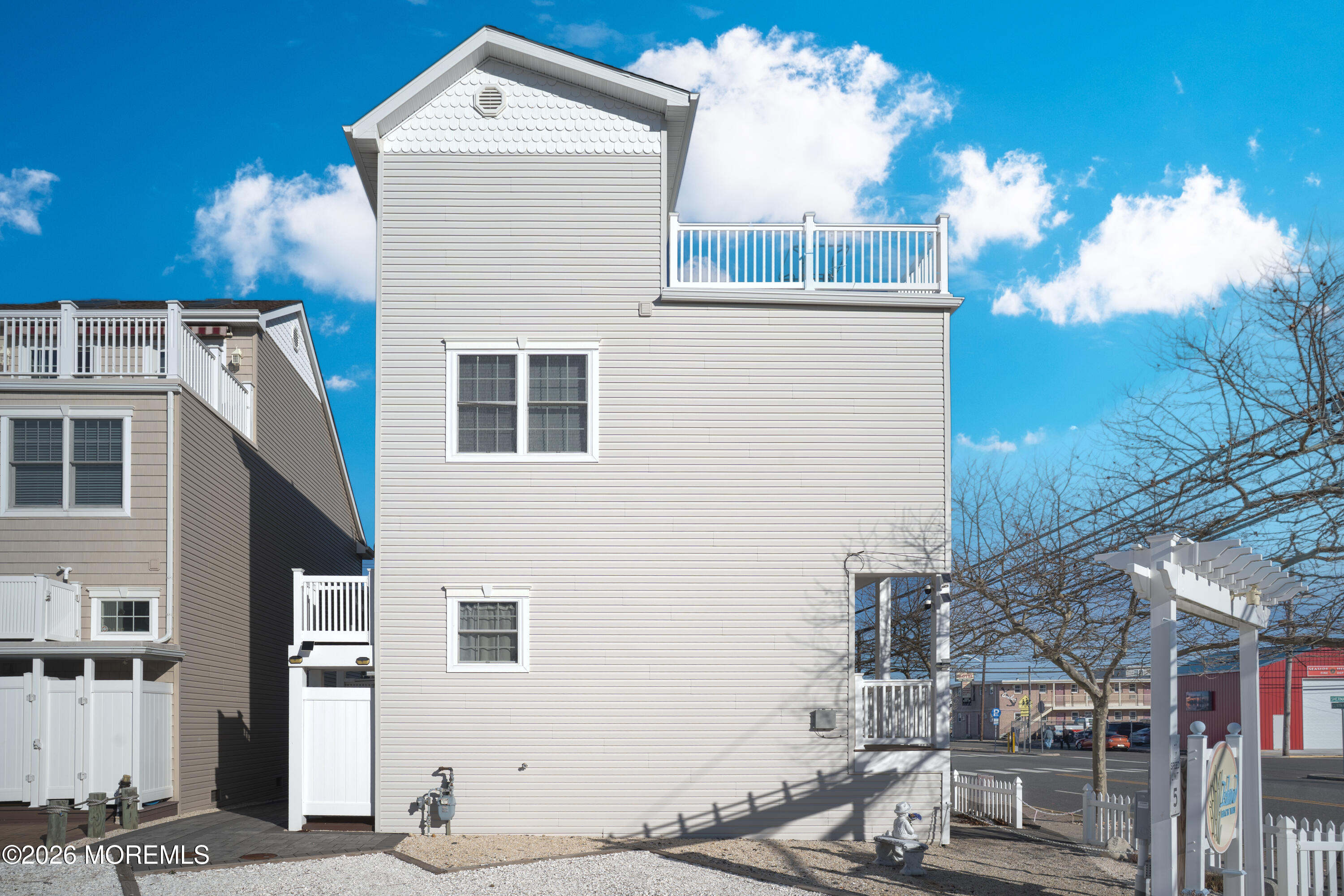 807 Central Avenue
