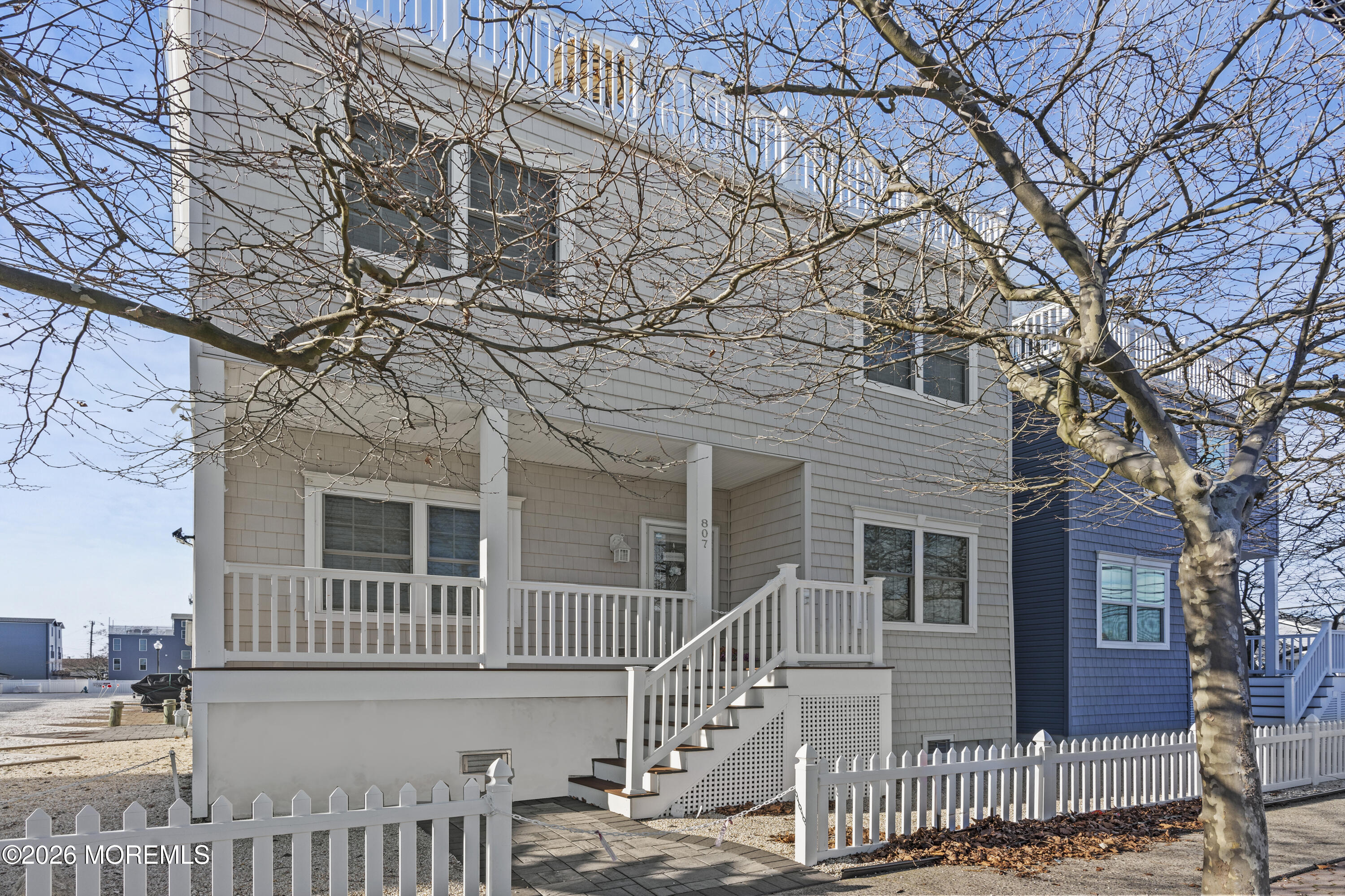 807 Central Avenue