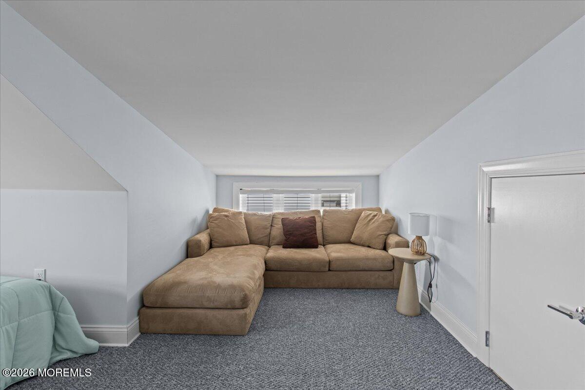 106 Makin Avenue