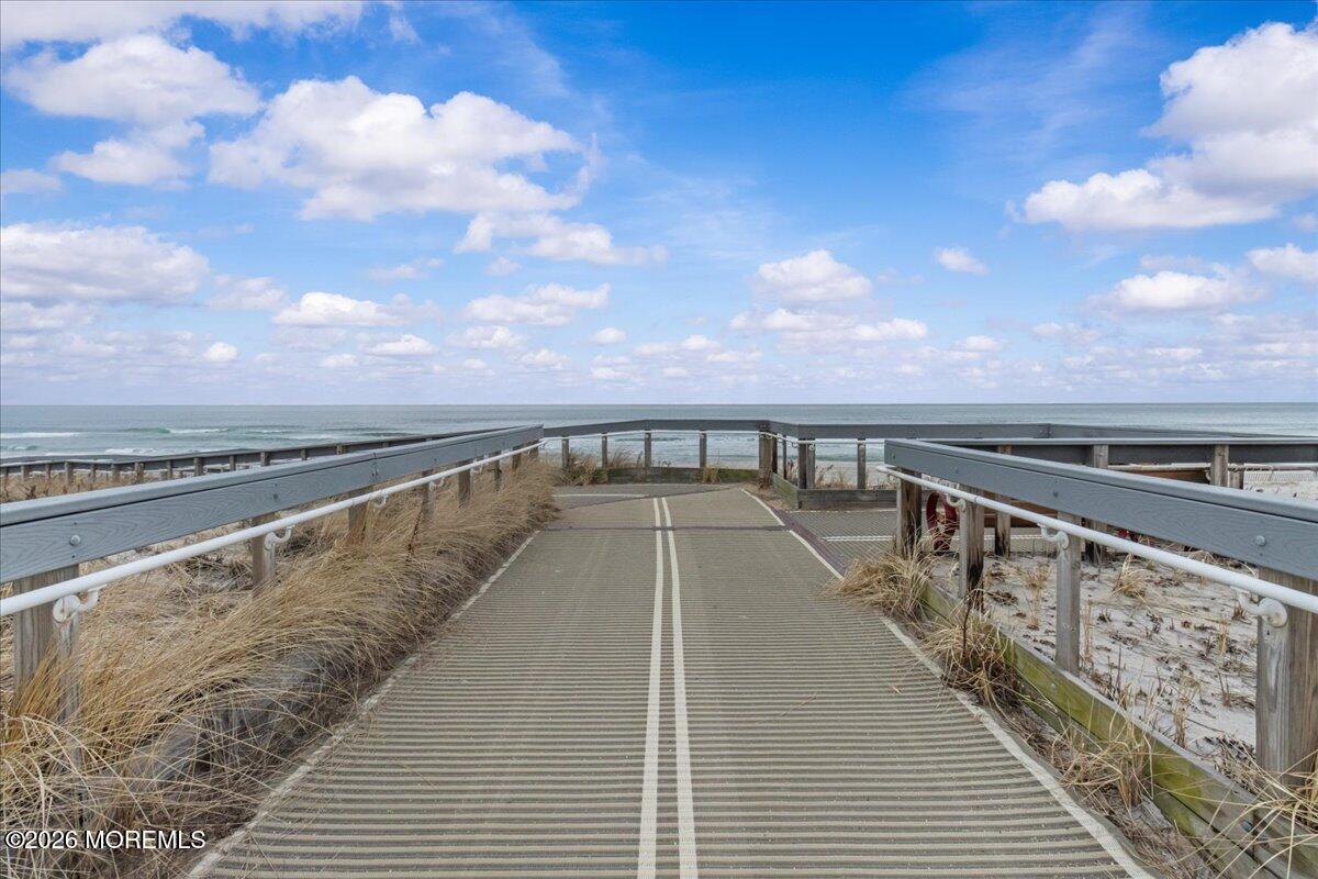 45 Fielder Avenue Weekly