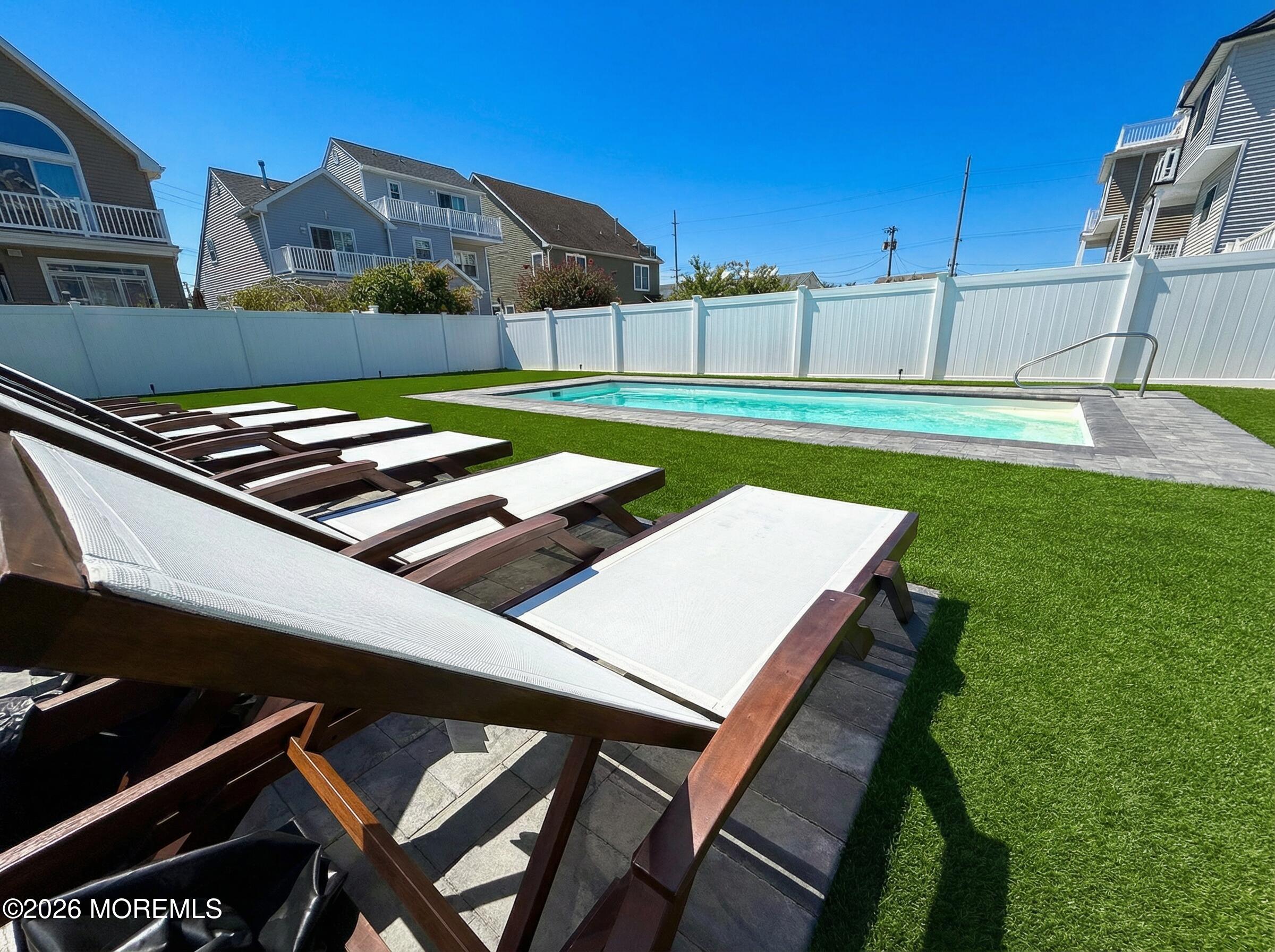 119 2nd Avenue