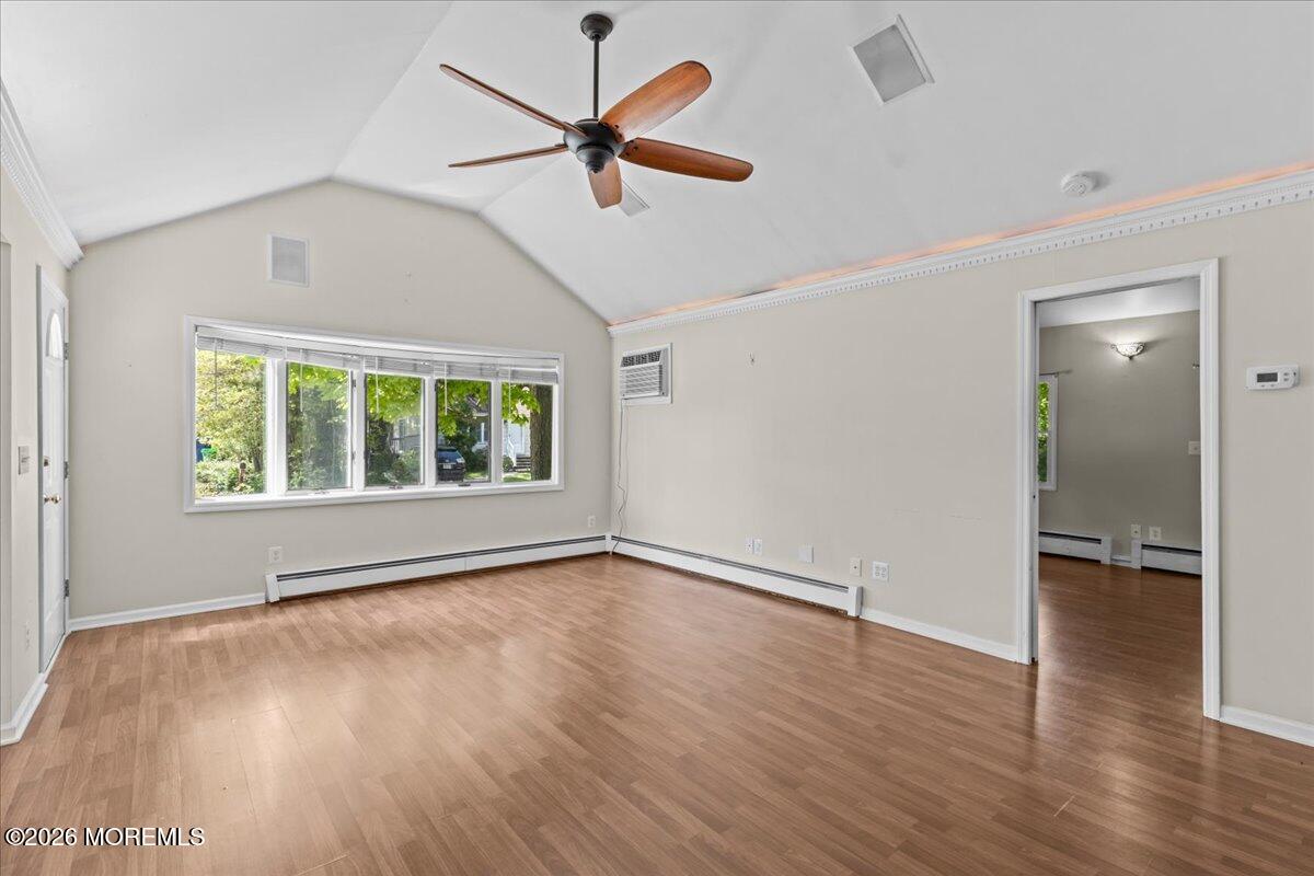 323 Woodmere Avenue
