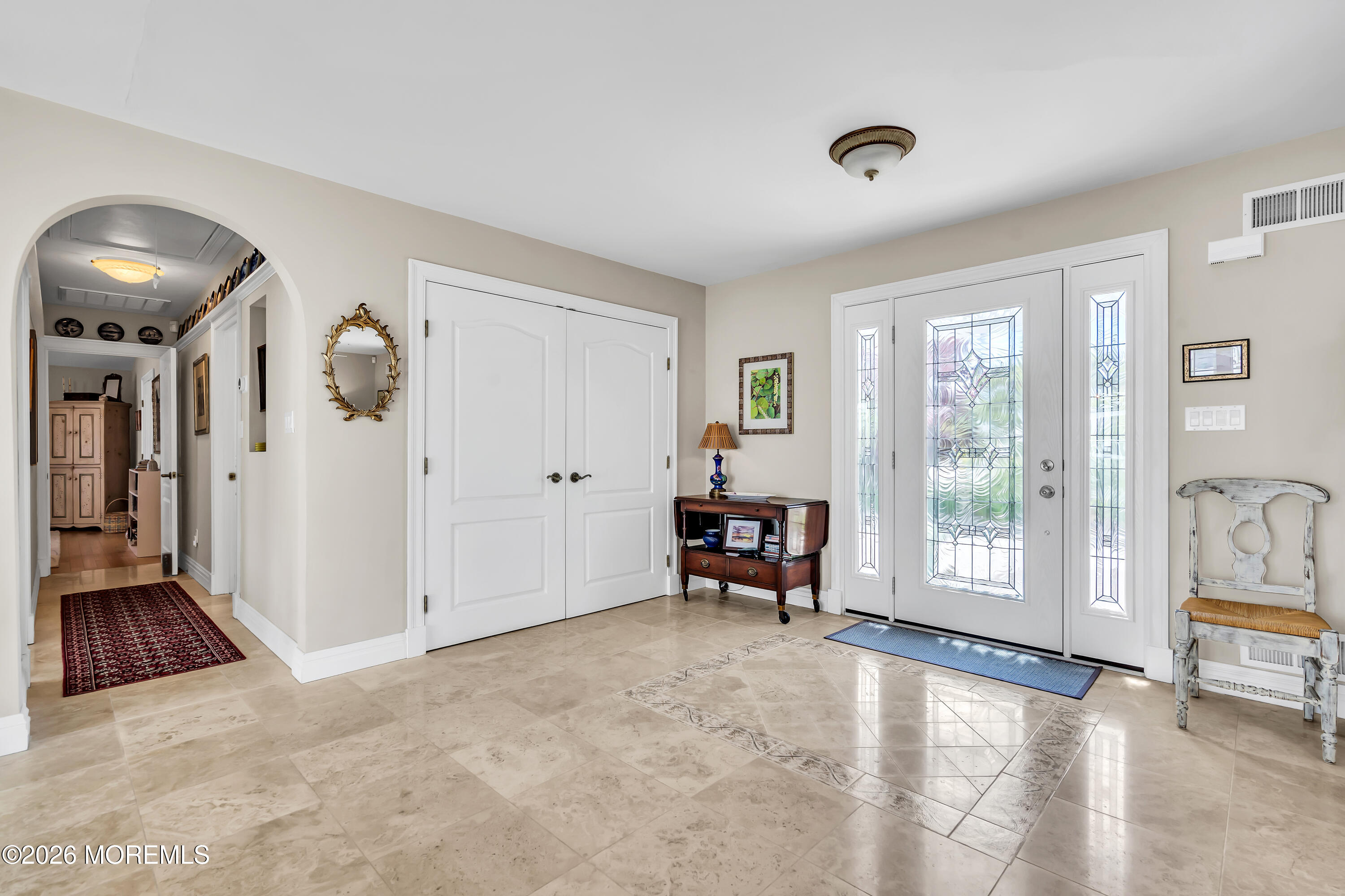 202 Newark Road S