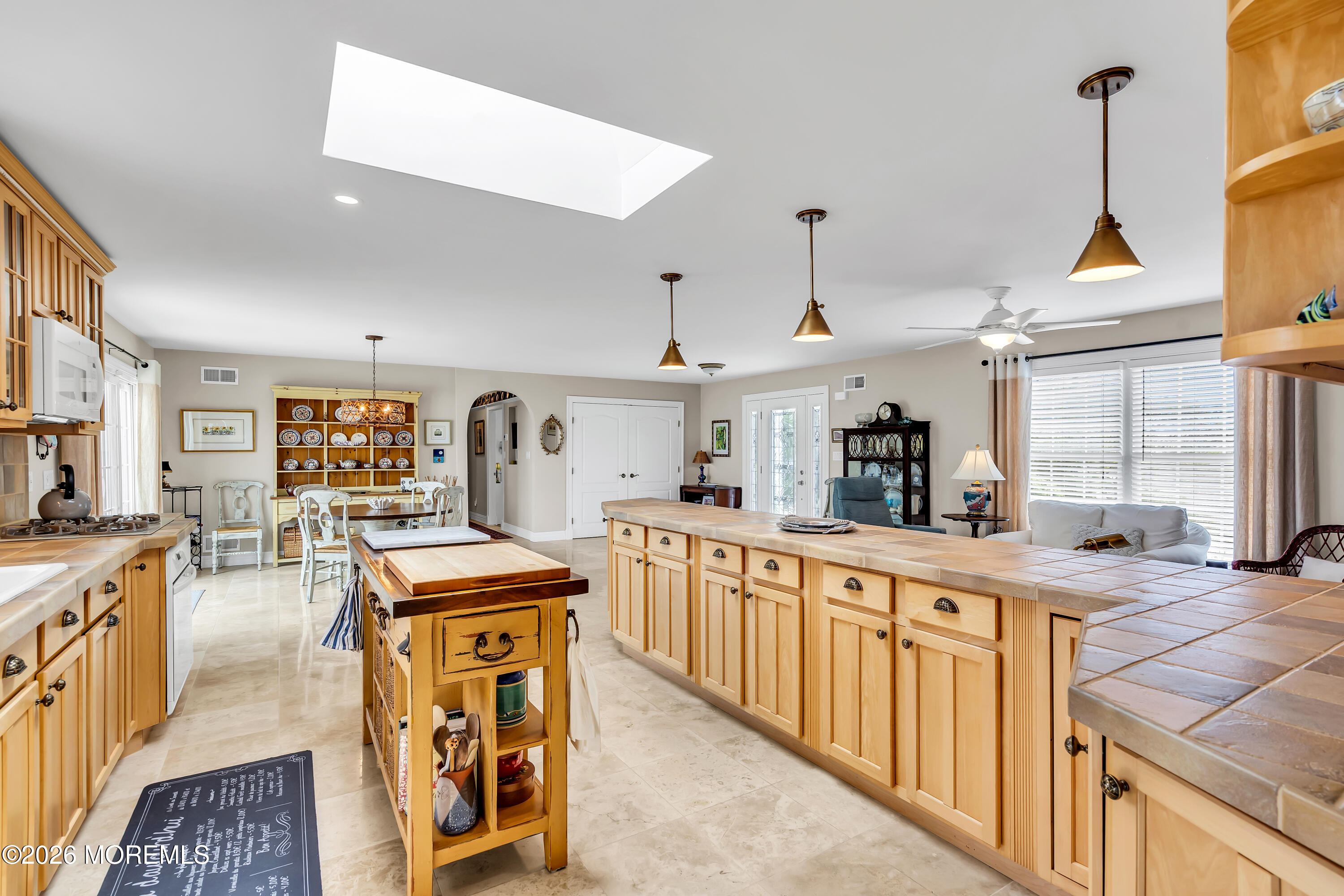 202 Newark Road S