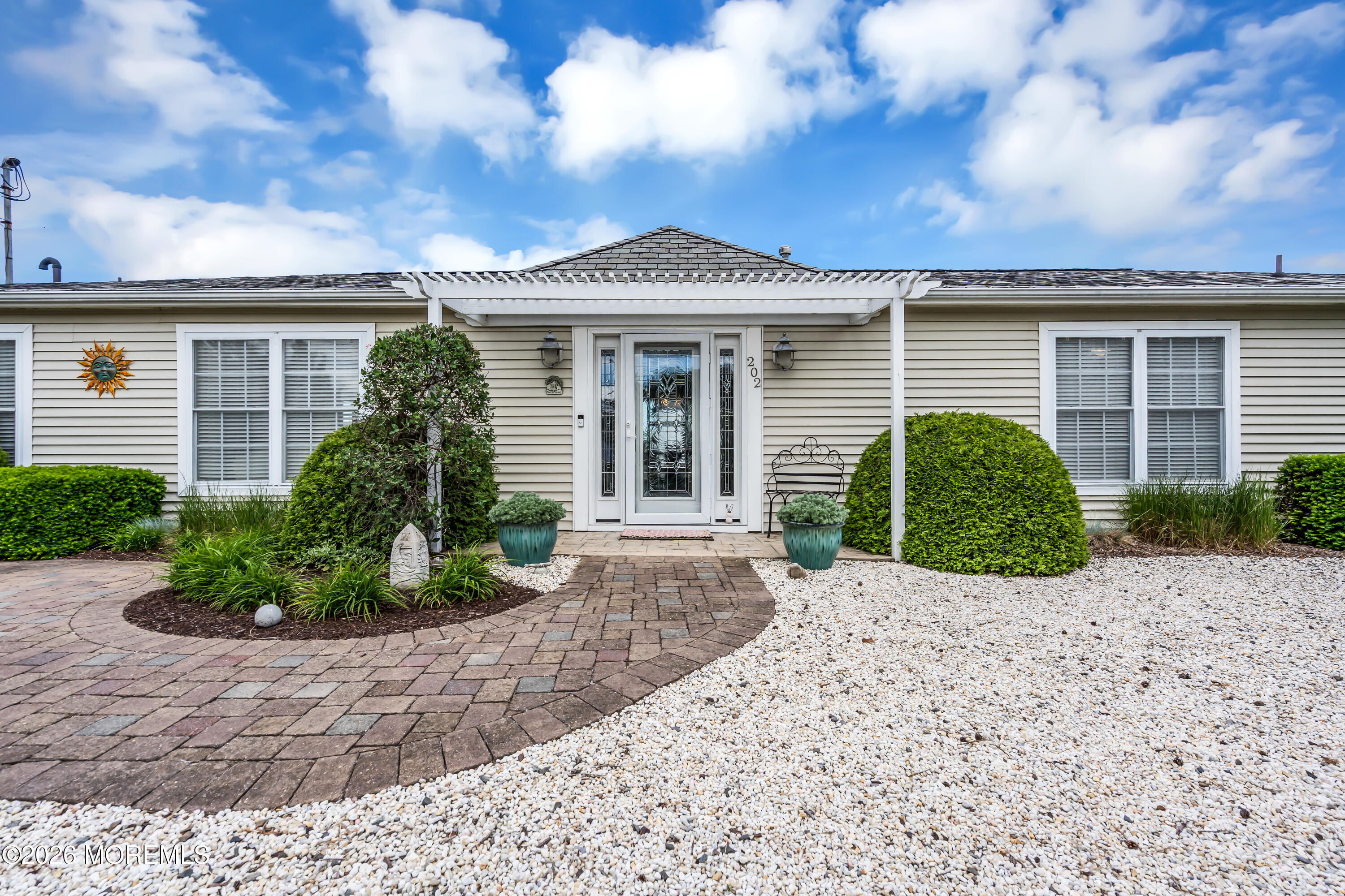 202 Newark Road S