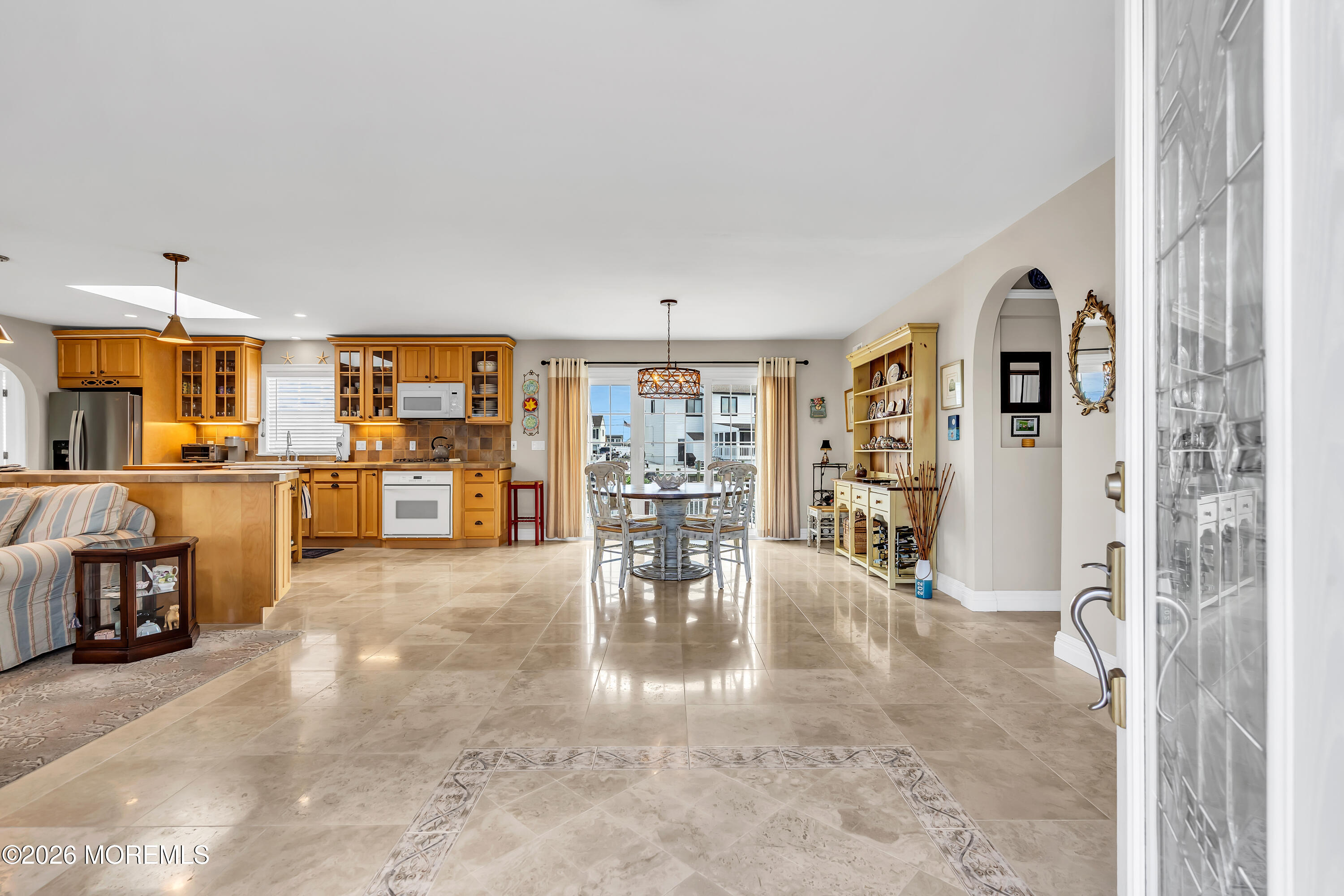 202 Newark Road S