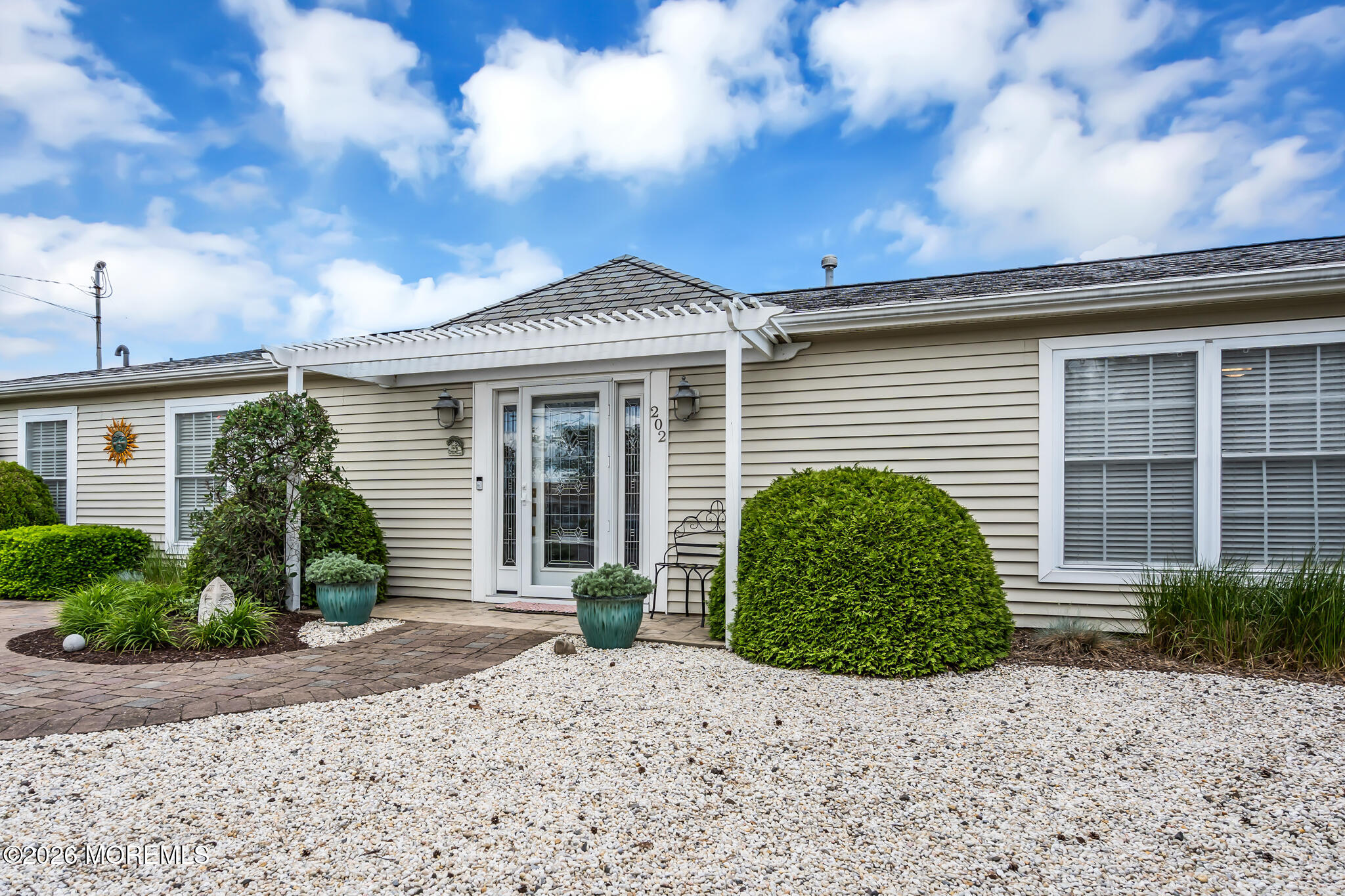 202 Newark Road S