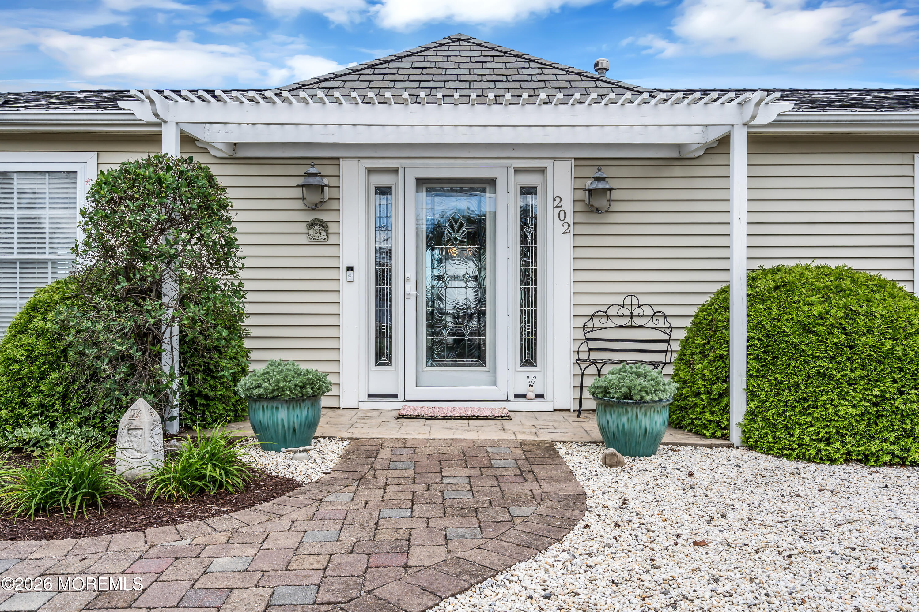 202 Newark Road S