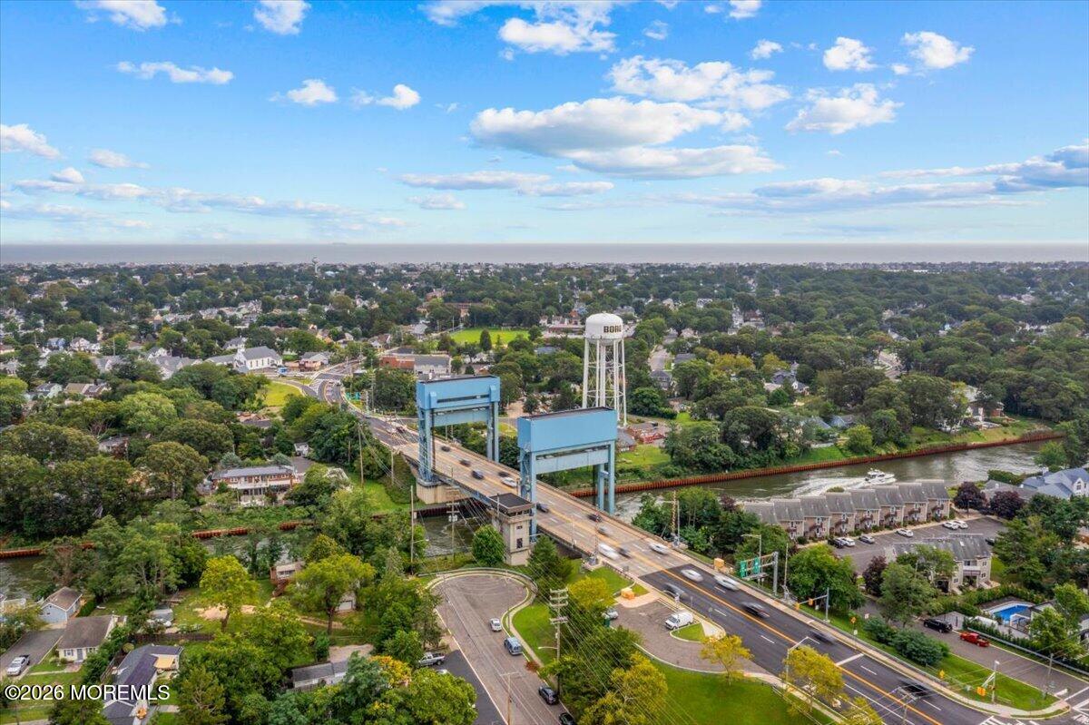 2005-7 Veterans Memorial Drive