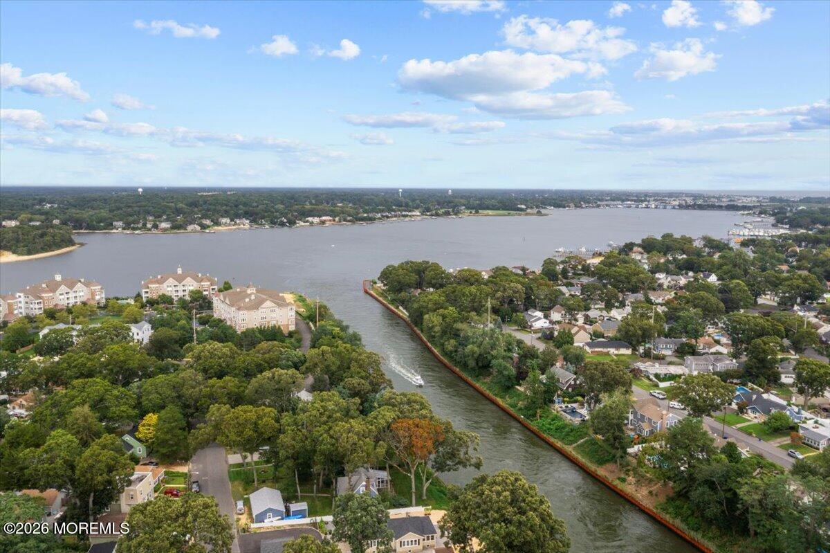 2005-7 Veterans Memorial Drive