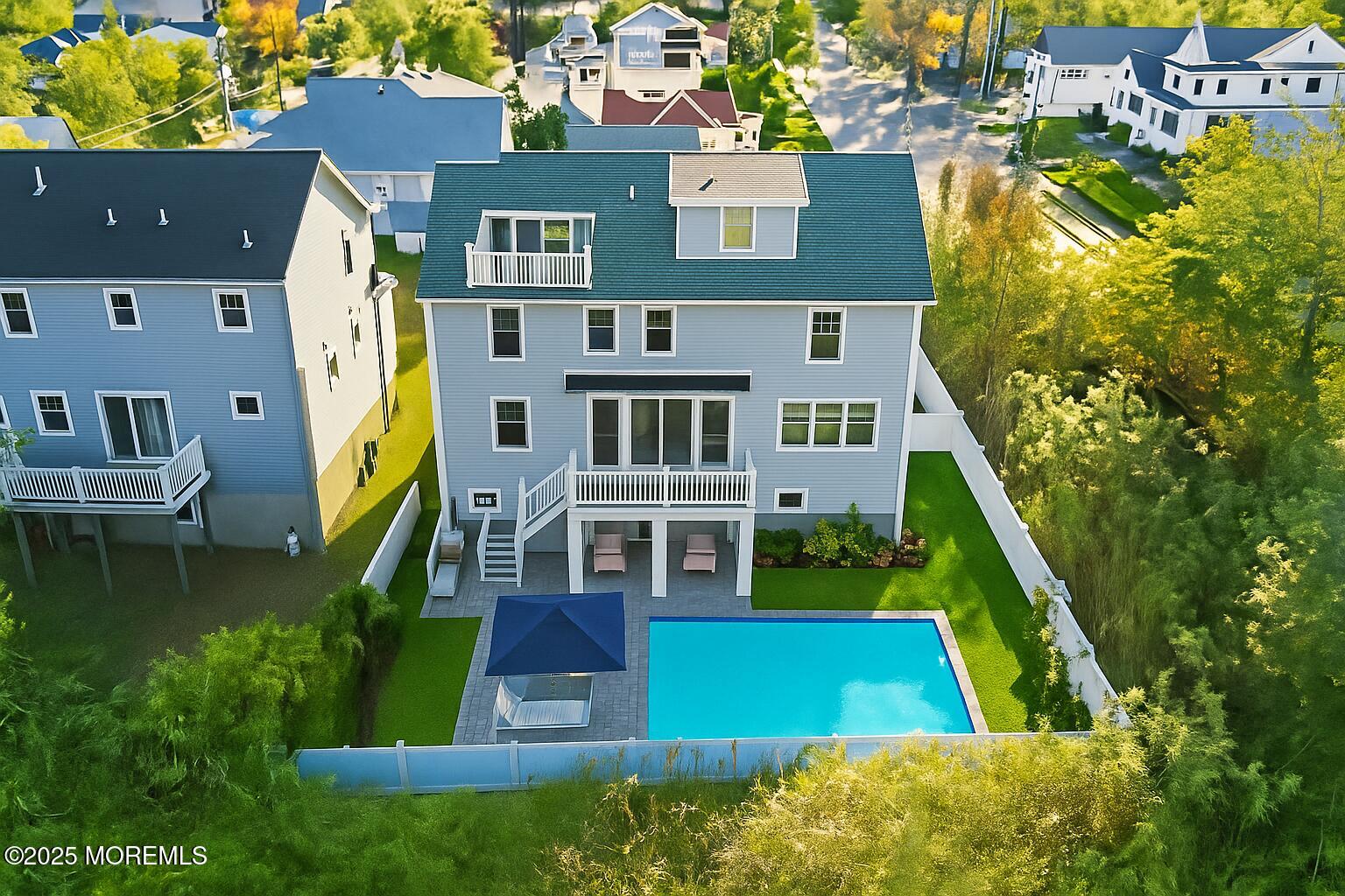 382 Western Avenue Summer Weekly