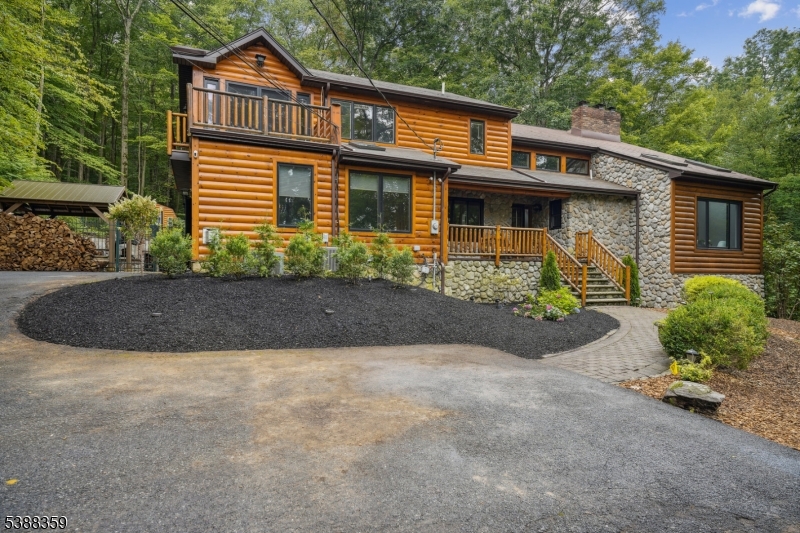 32 Valley View St