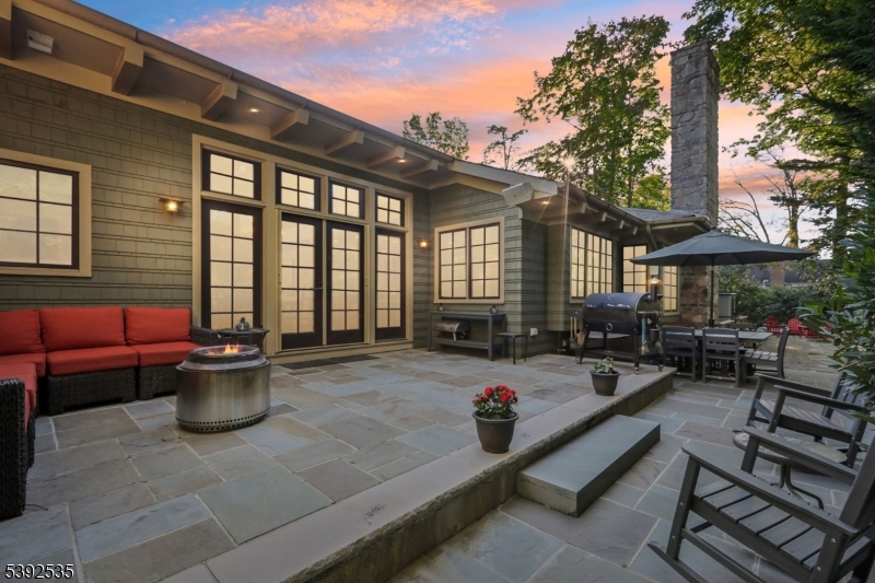 17 Valley View Ave