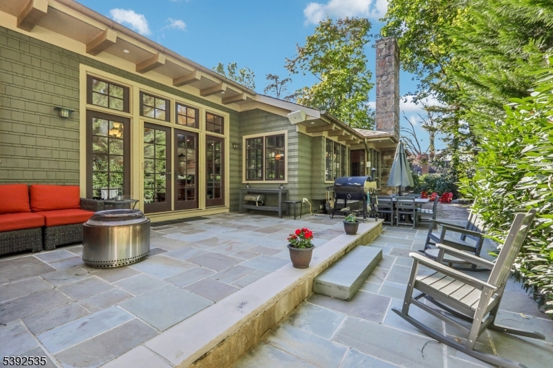 17 Valley View Ave