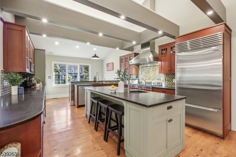 17 Valley View Ave
