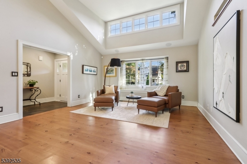 17 Valley View Ave