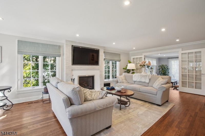 115 Woodland Ave