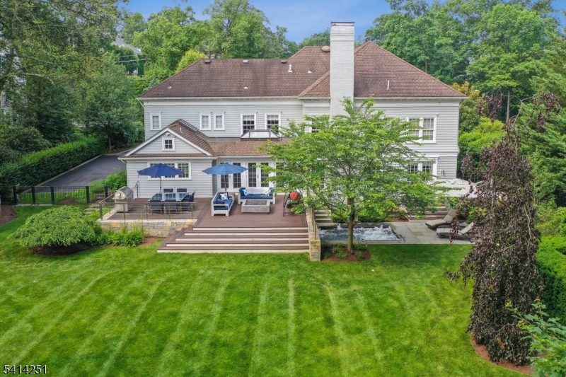 115 Woodland Ave