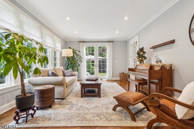 115 Woodland Ave