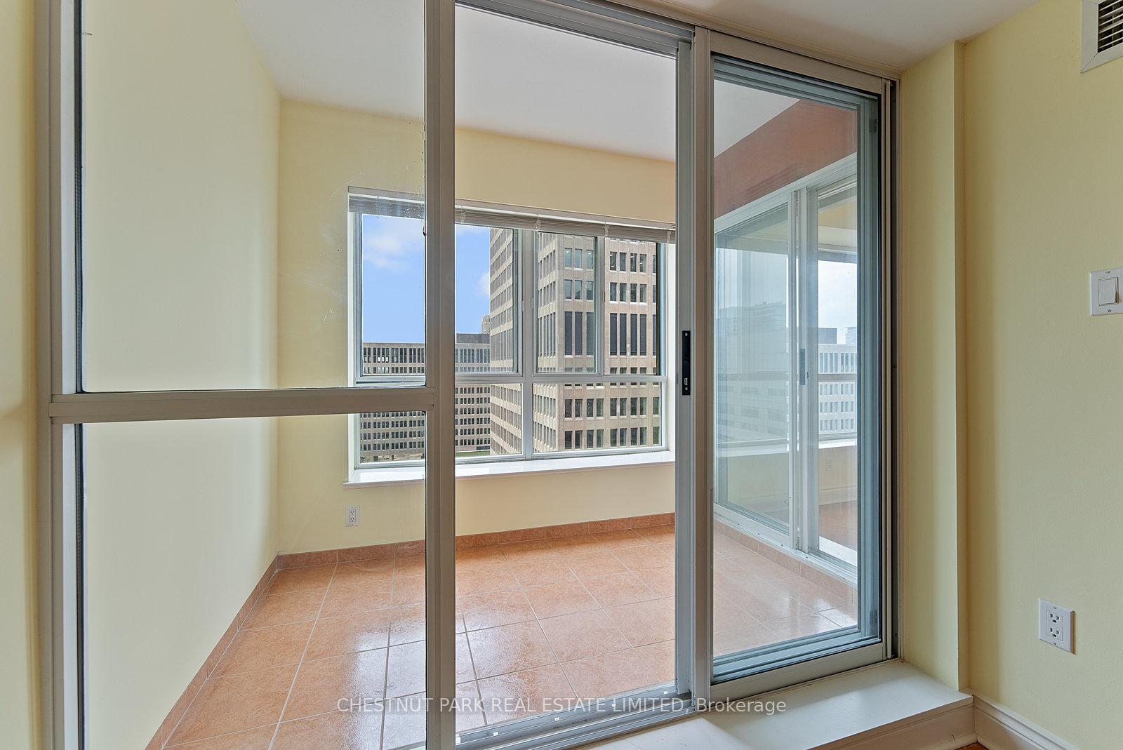 889 Bay Street 1610, Toronto C01 Unit: 1610