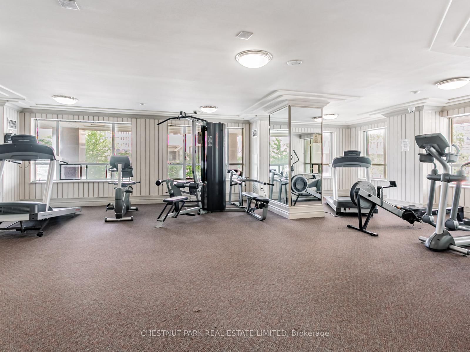 889 Bay Street 1610, Toronto C01 Unit: 1610