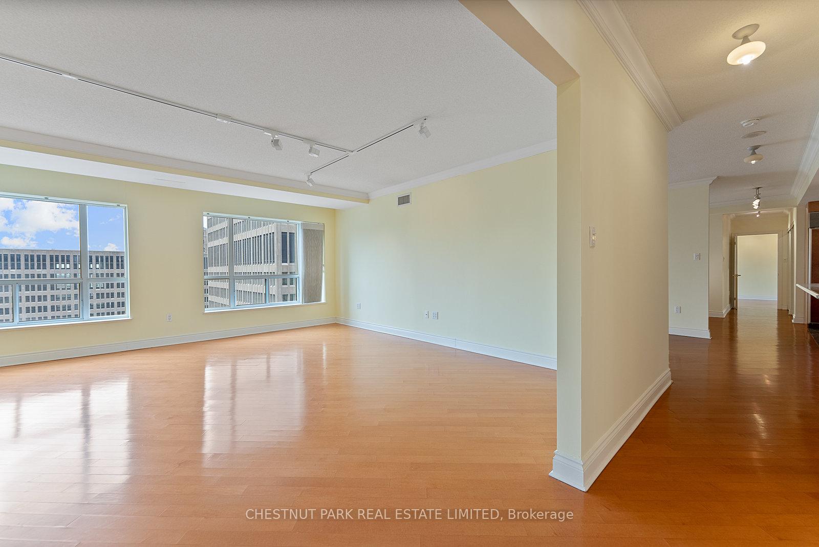 889 Bay Street 1610, Toronto C01 Unit: 1610