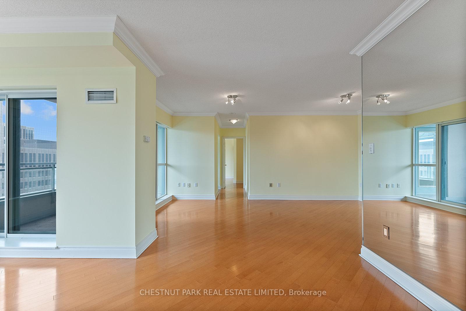 889 Bay Street 1610, Toronto C01 Unit: 1610