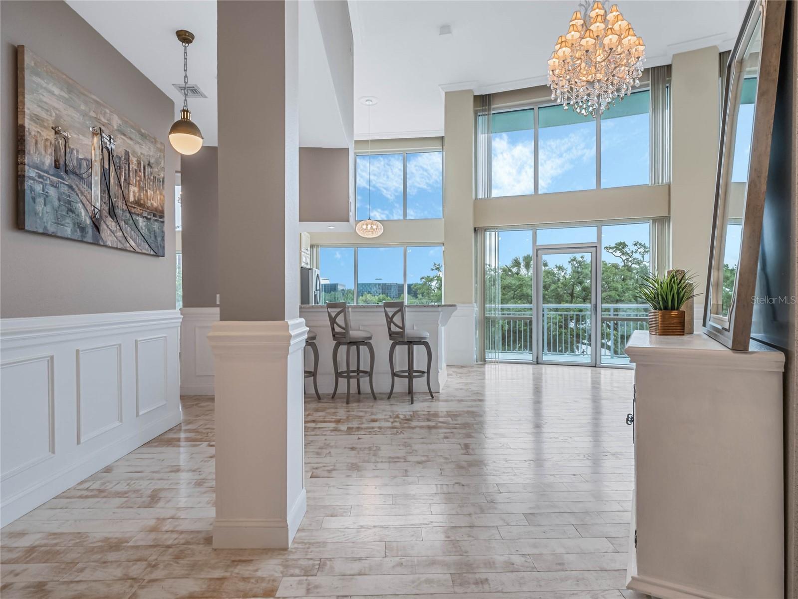 322 E CENTRAL BLVD #401