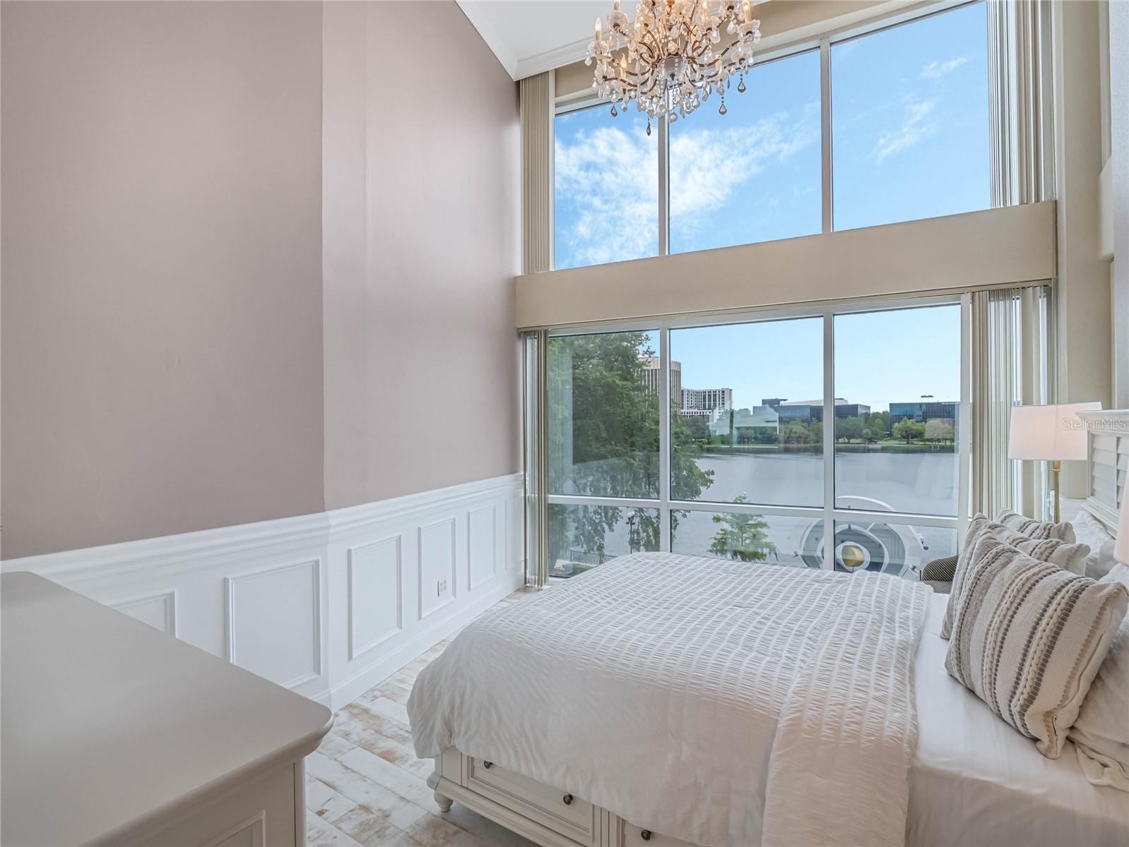 322 E CENTRAL BLVD #401