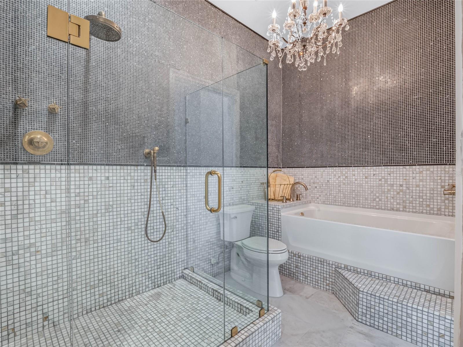 322 E CENTRAL BLVD #401