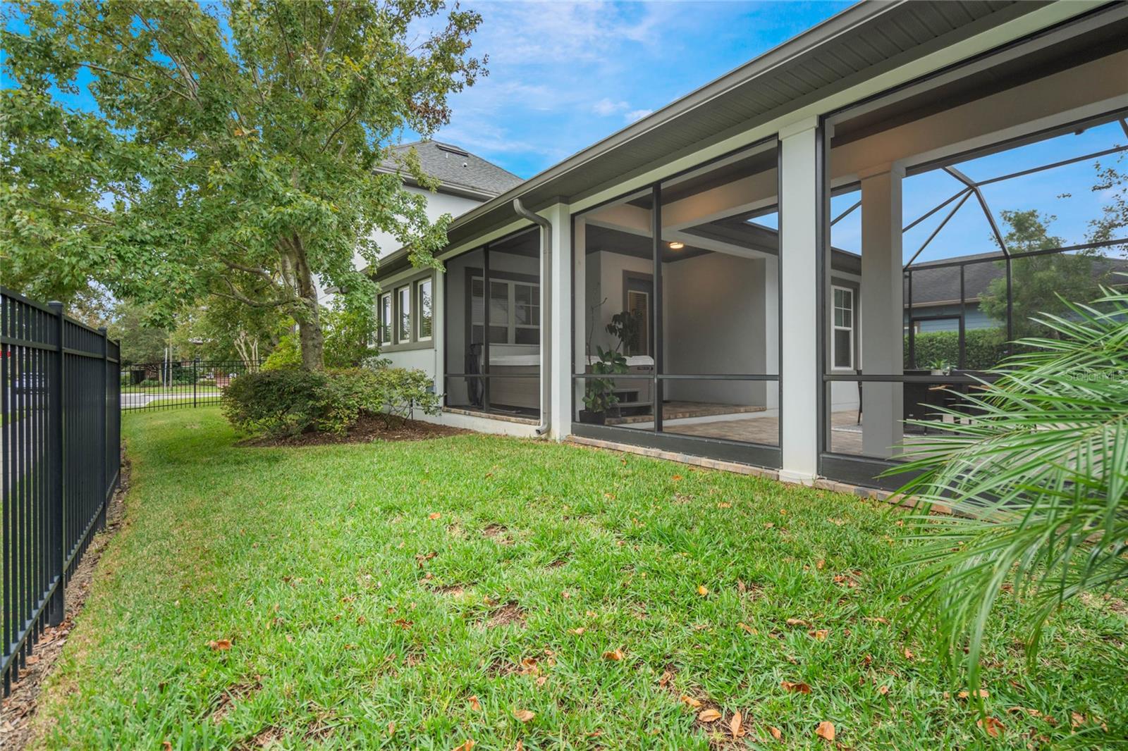 8391 LAUREATE BLVD