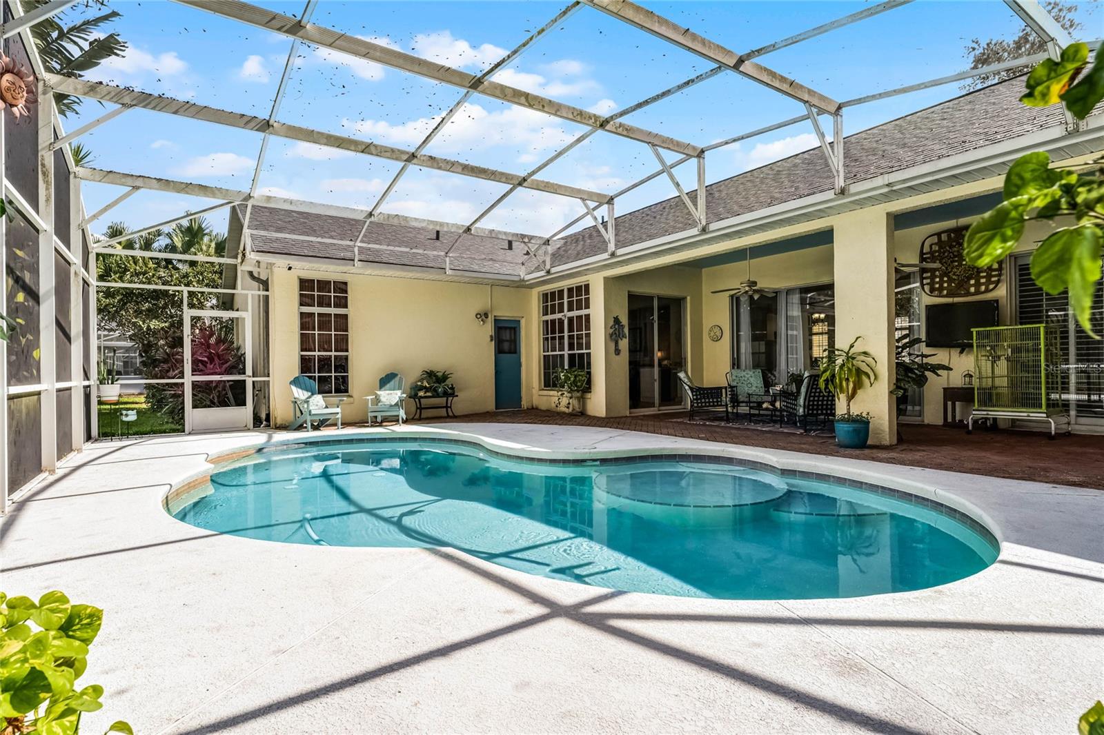 5219 HAMMOCK CIR
