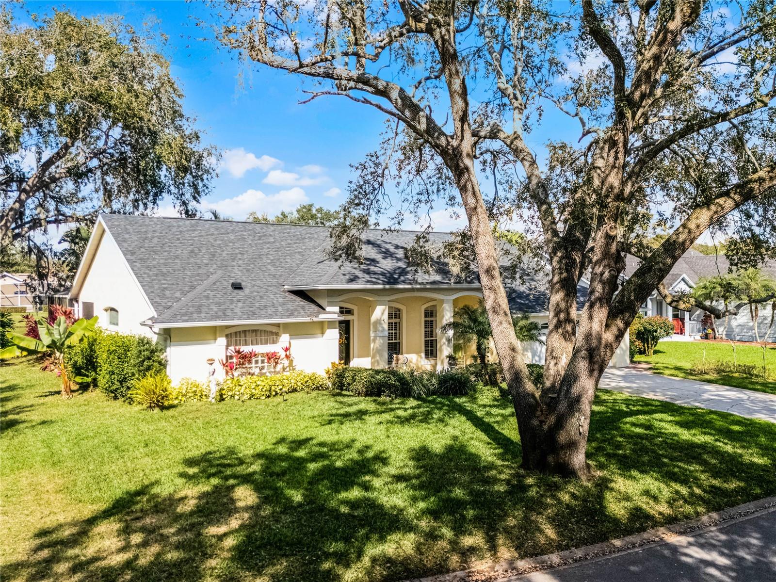 5219 HAMMOCK CIR