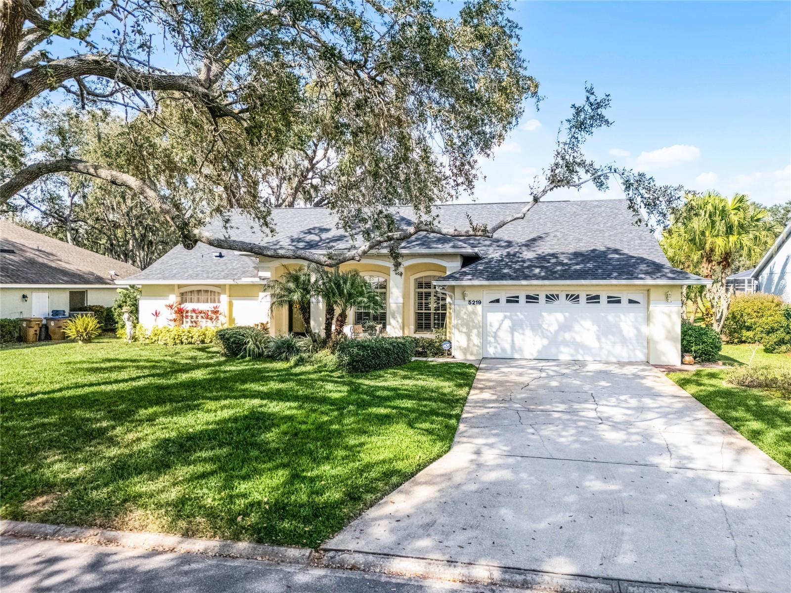 5219 HAMMOCK CIR