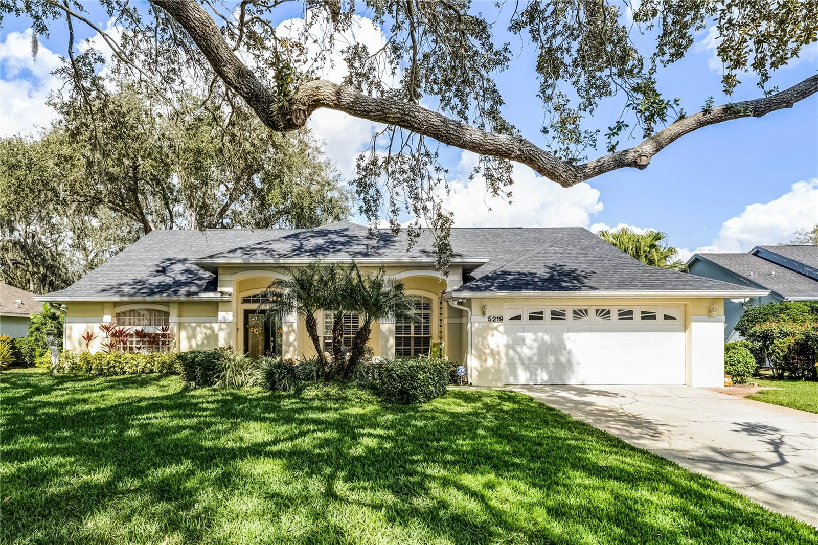 5219 HAMMOCK CIR
