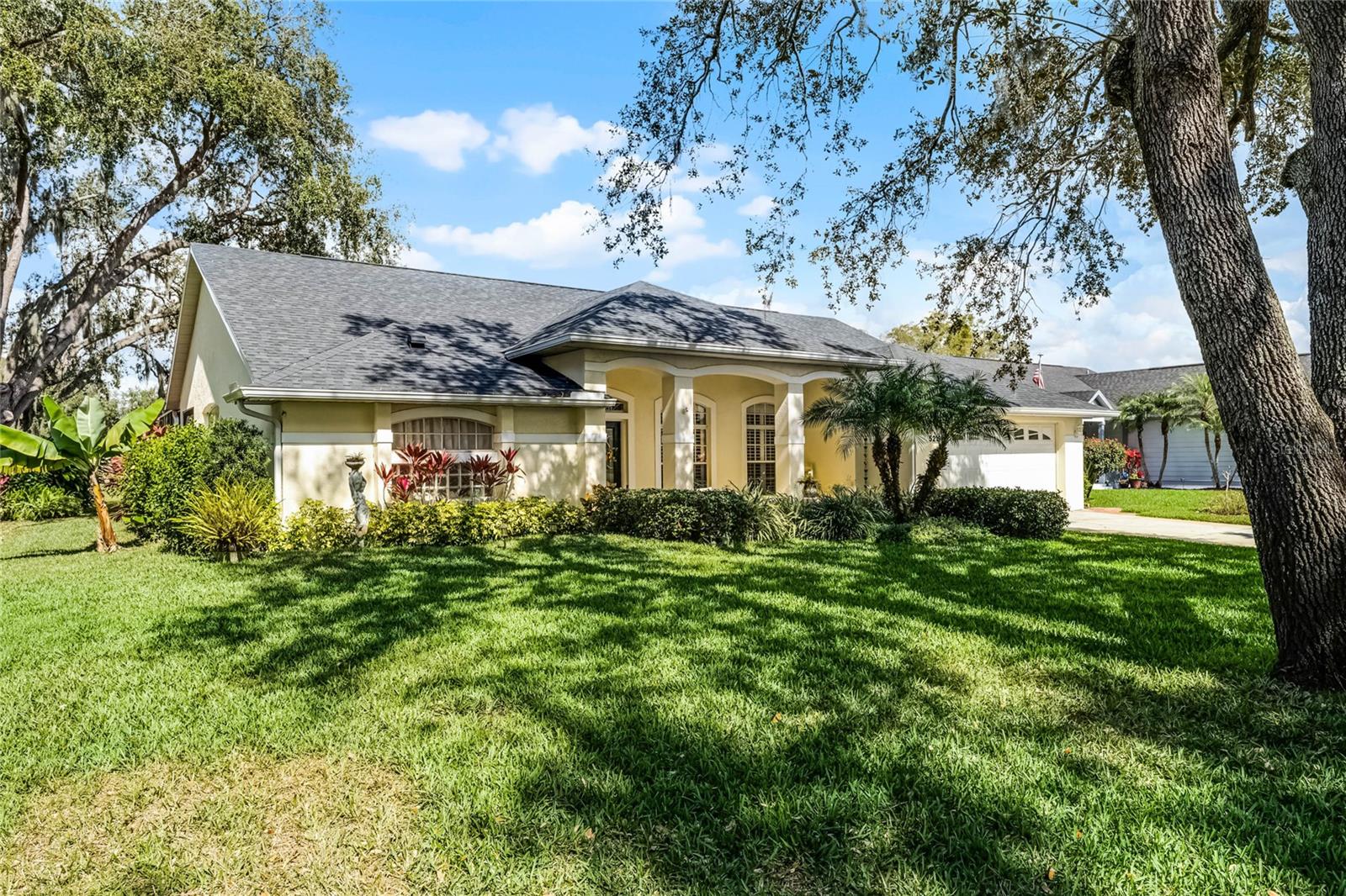 5219 HAMMOCK CIR
