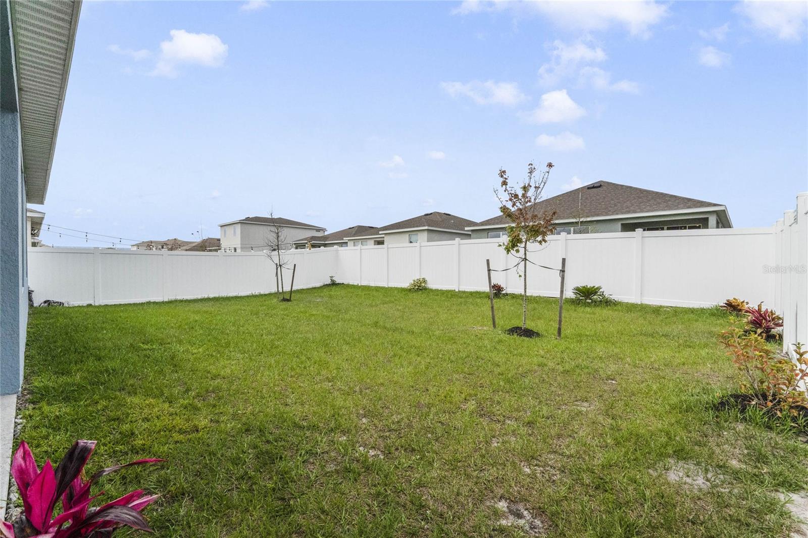1192 SABLE GLEN DR
