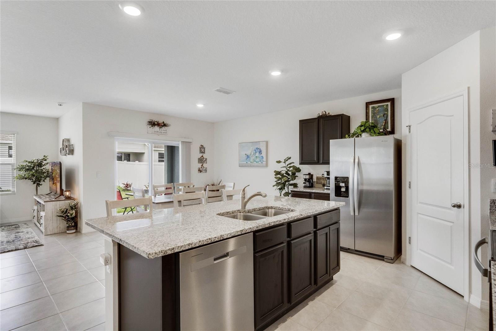1192 SABLE GLEN DR