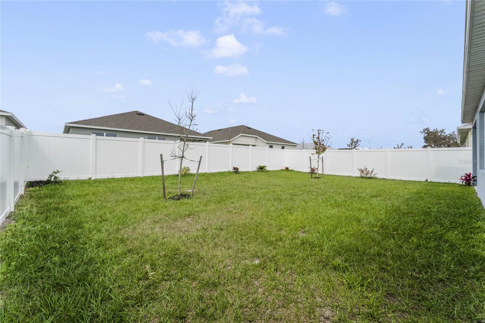 1192 SABLE GLEN DR
