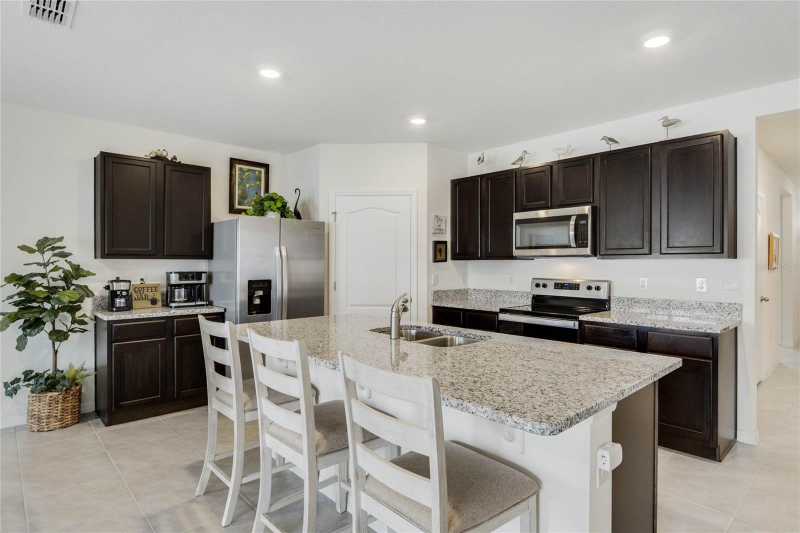 1192 SABLE GLEN DR