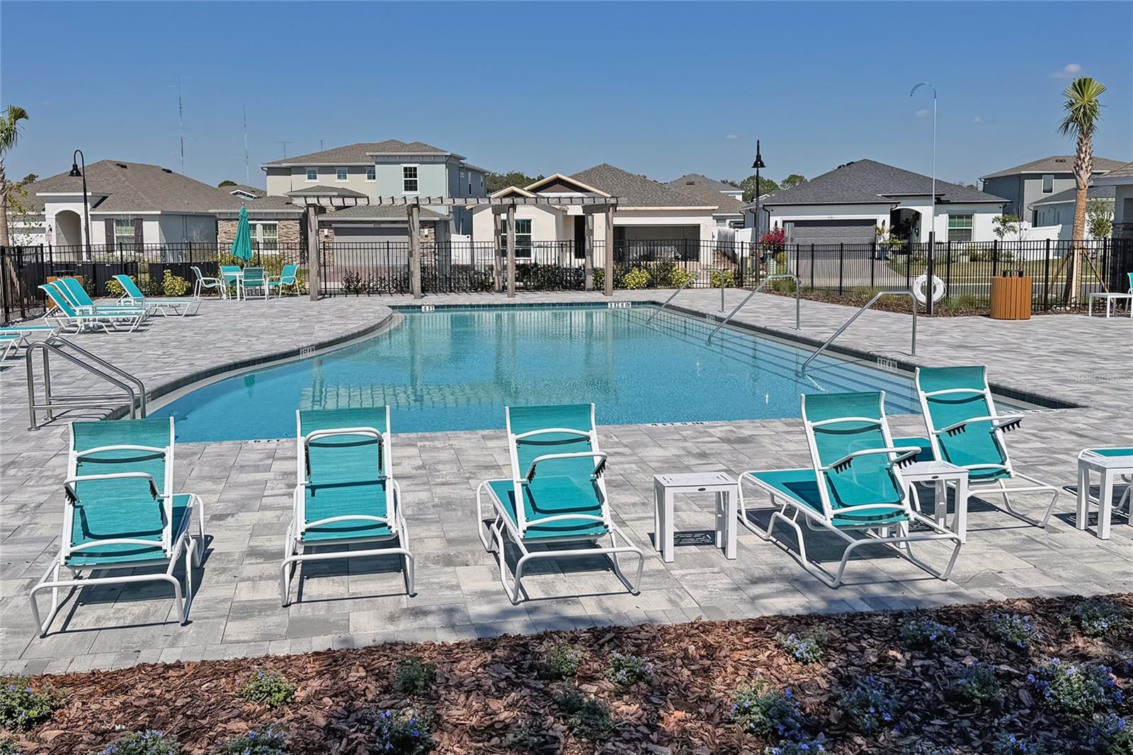 1192 SABLE GLEN DR