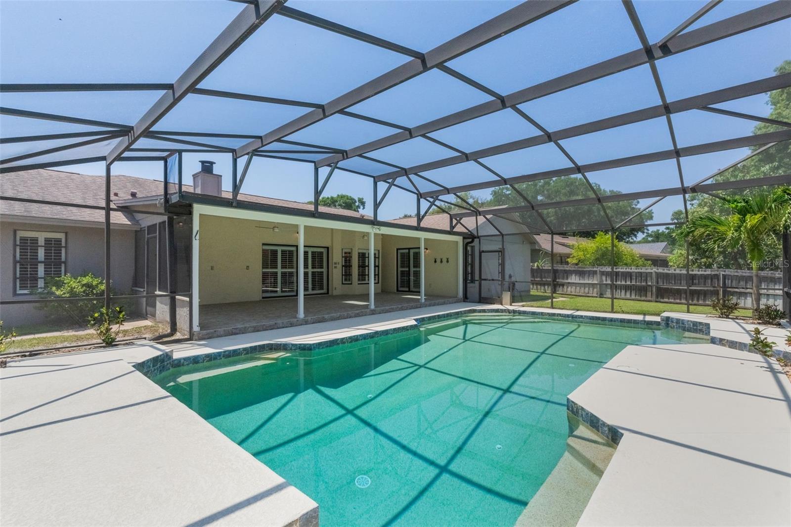957 YELLOW ROSE DR