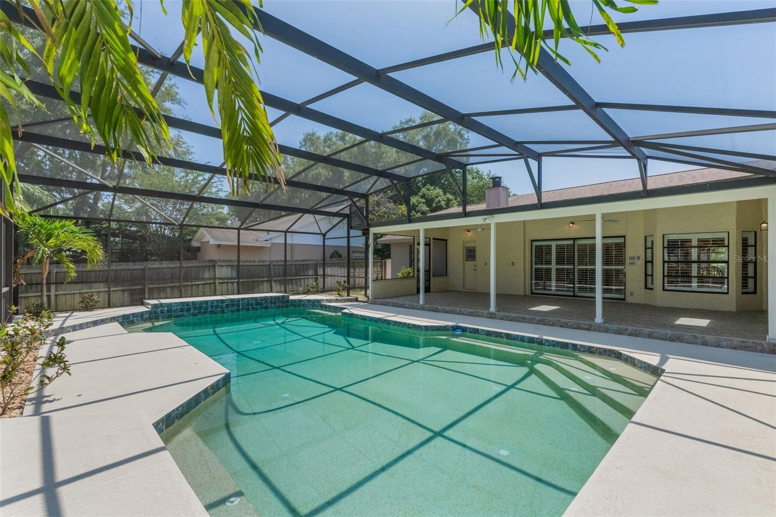 957 YELLOW ROSE DR