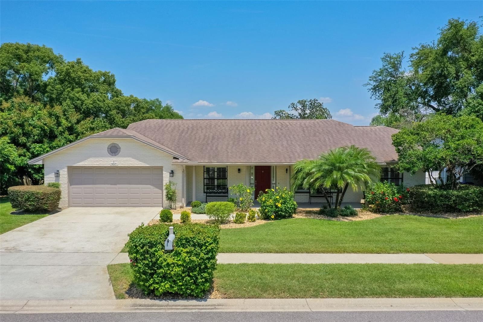 957 YELLOW ROSE DR