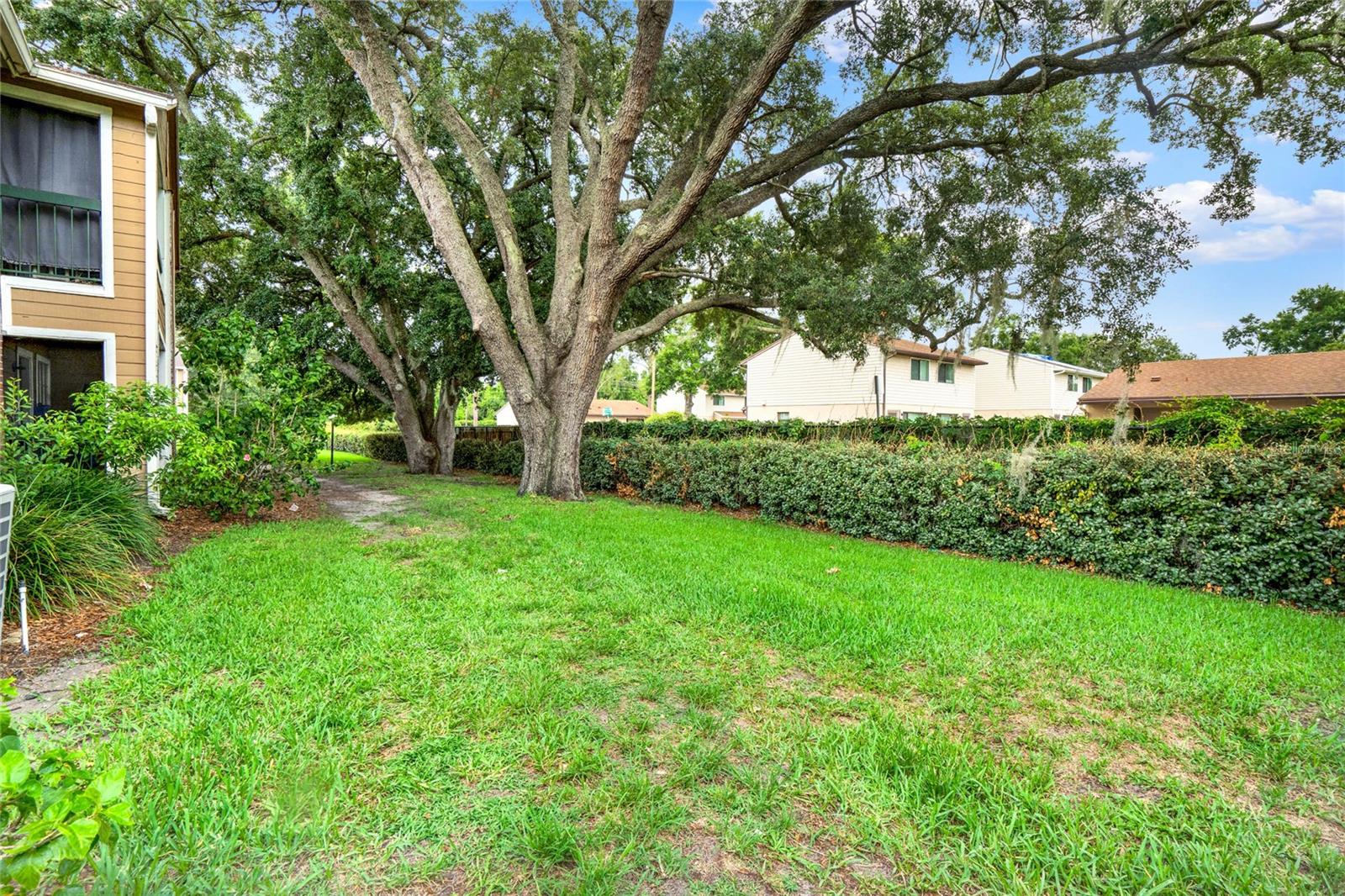 5545 DEVONBRIAR WAY #206