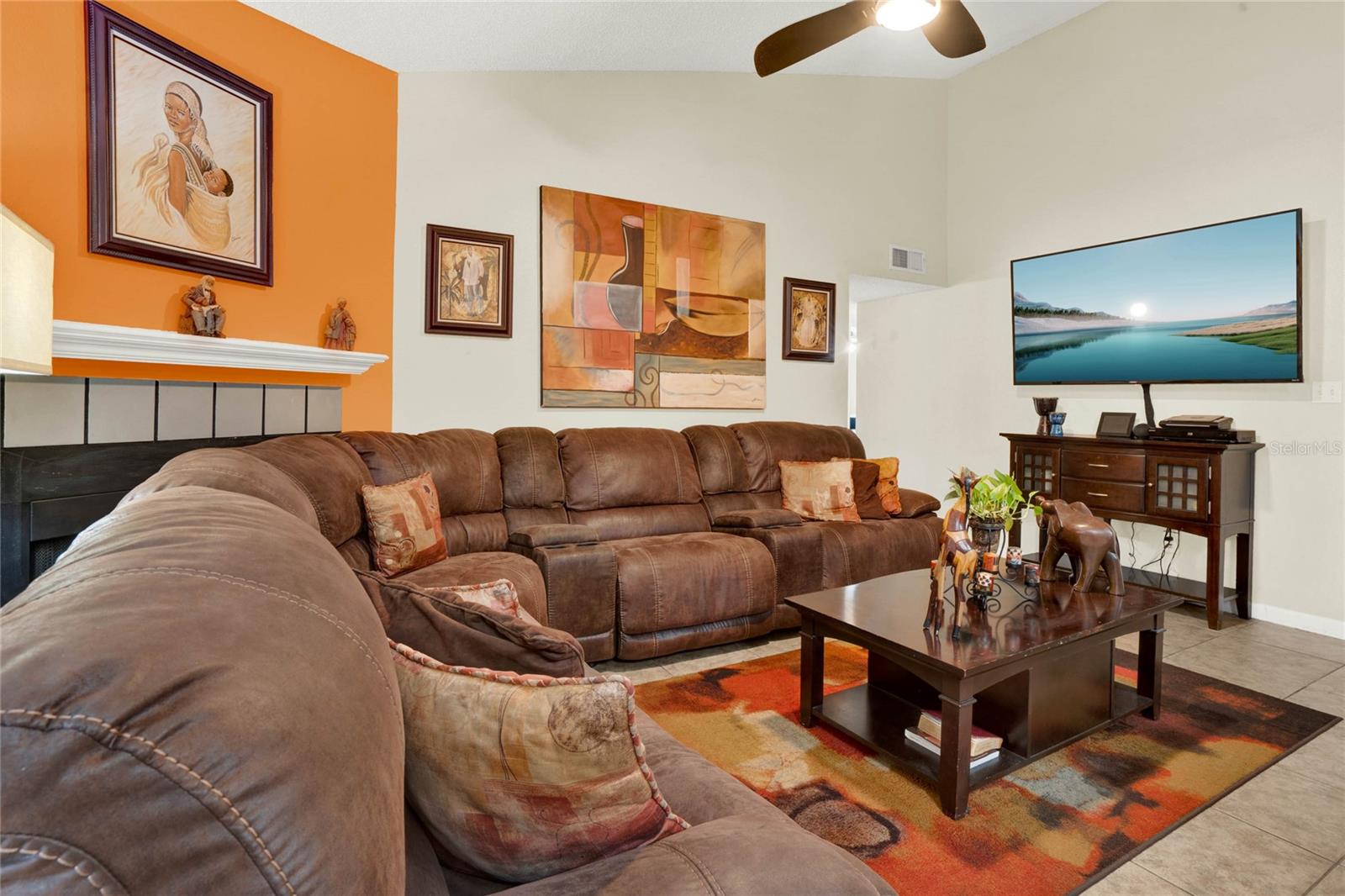 5545 DEVONBRIAR WAY #206