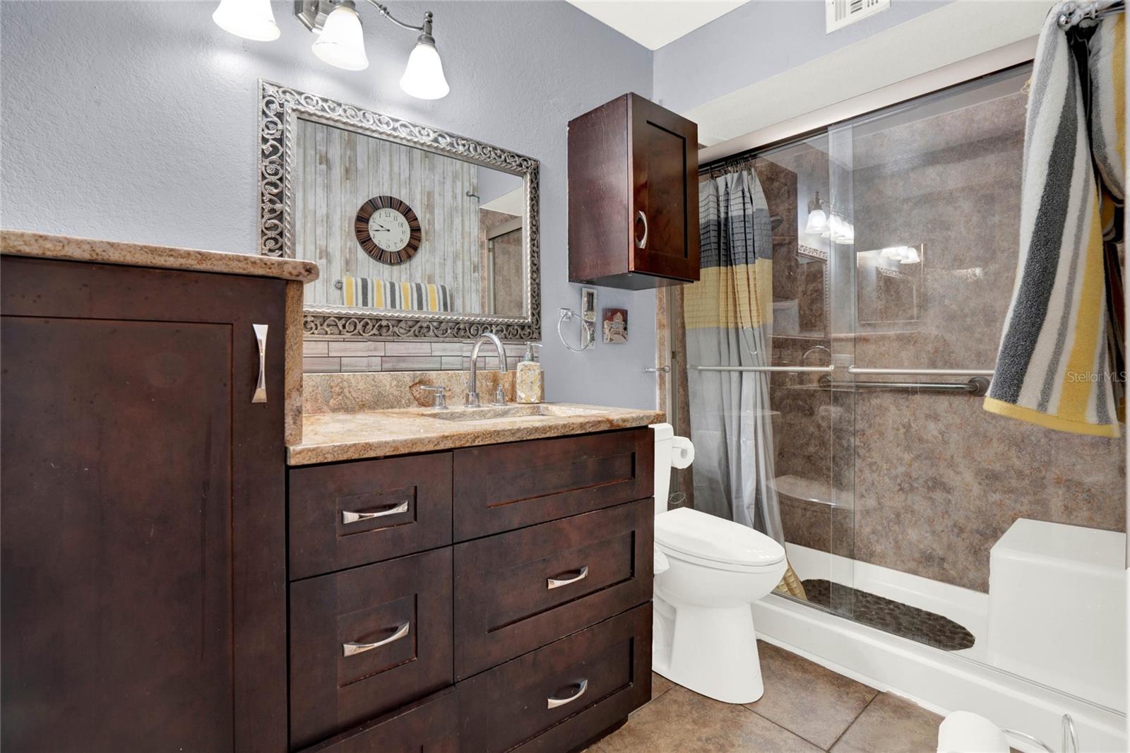 5545 DEVONBRIAR WAY #206