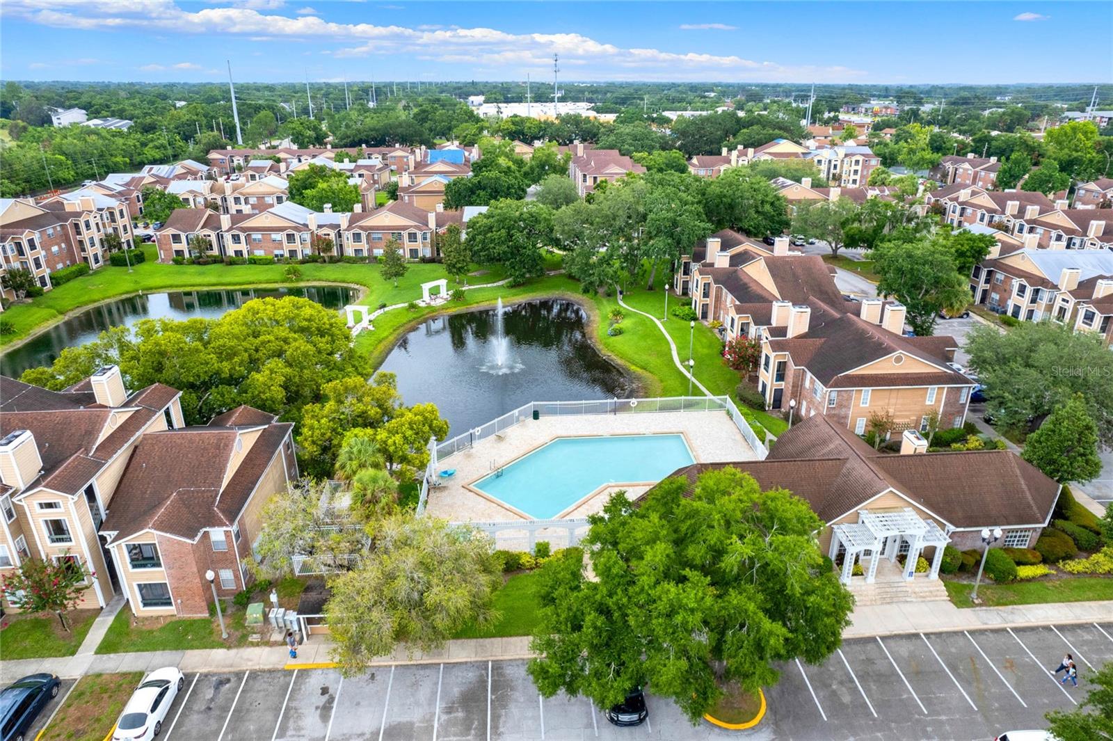 5545 DEVONBRIAR WAY #206